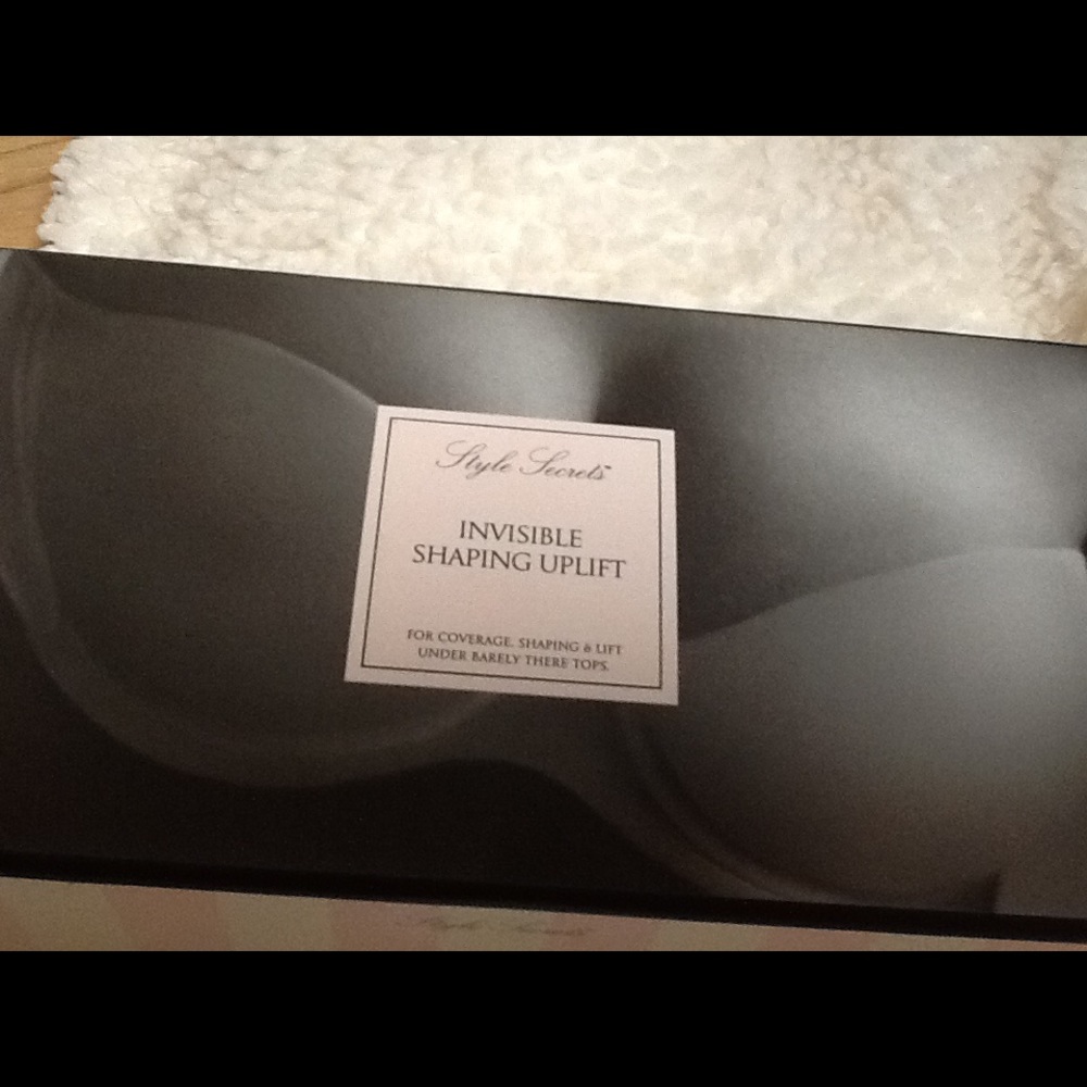 VS invisible shaping bra
